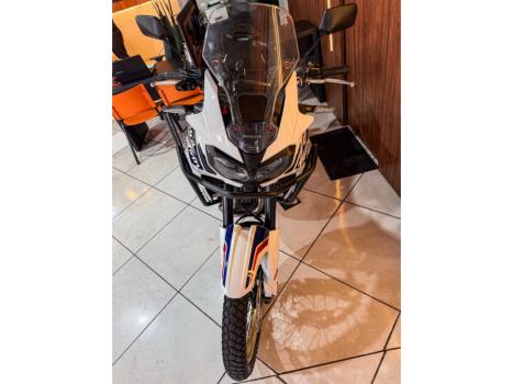 HONDA CRF 1000L Africa Twin TE, Foto 3