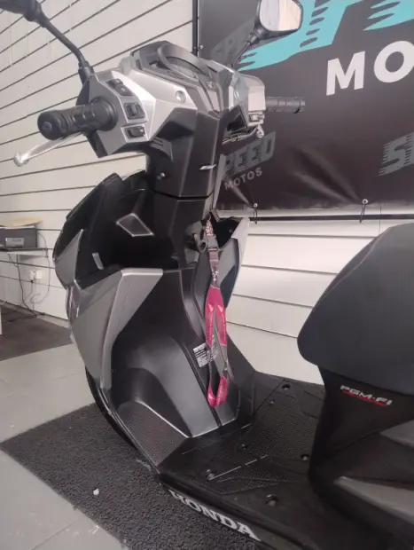 HONDA Elite 125 , Foto 2