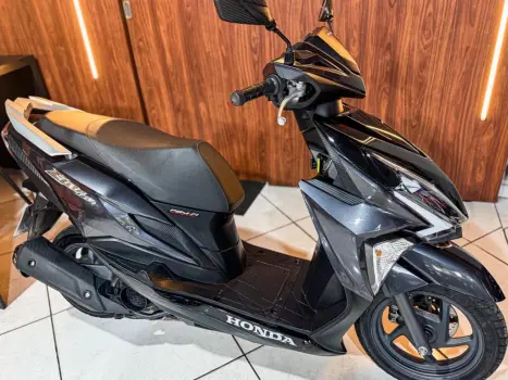 HONDA Elite 125 , Foto 3