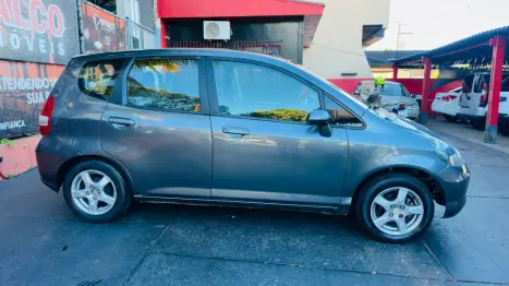 HONDA Fit 1.4 16V 4P LXL, Foto 9 HONDA Fit 1.4 16V 4P LXL, Foto 9