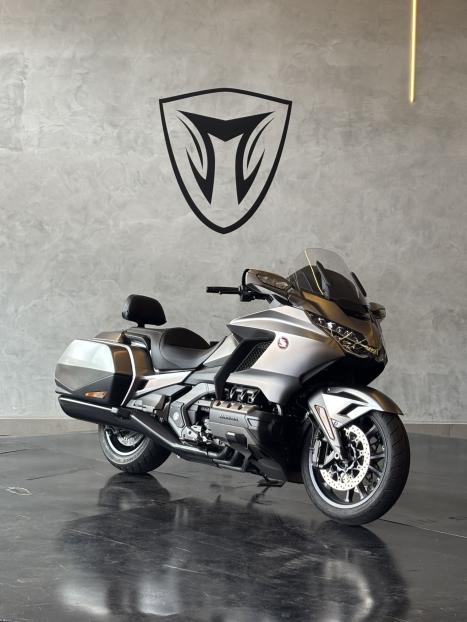 HONDA Gold Wing 1800, Foto 1 HONDA Gold Wing 1800, Foto 1