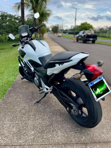 HONDA NC 700 X ABS, Foto 2