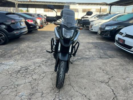 HONDA NC 750 X ABS, Foto 2