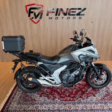 HONDA NC 750 X ABS, Foto 1