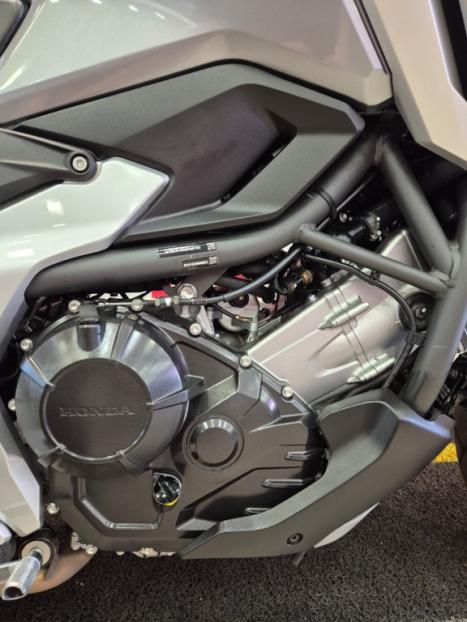 HONDA NC 750 X ABS, Foto 5