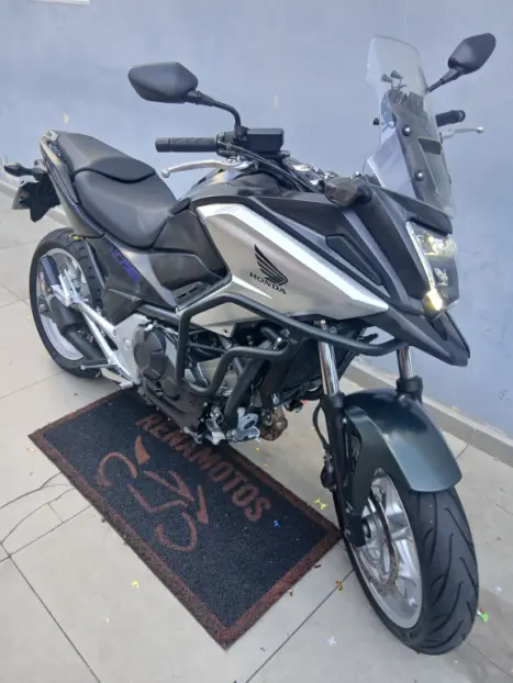 HONDA NC 750 X ABS, Foto 2