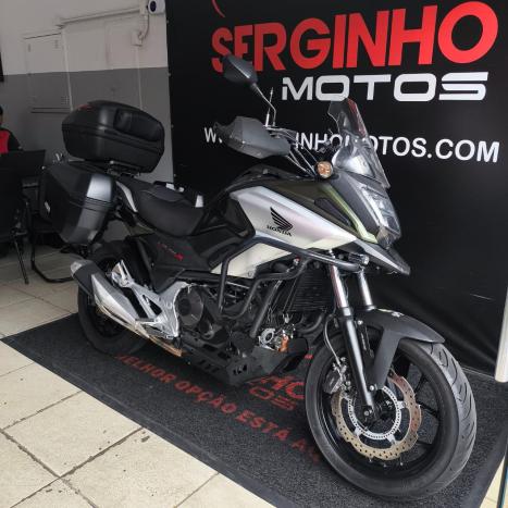 HONDA NC 750 X ABS, Foto 2