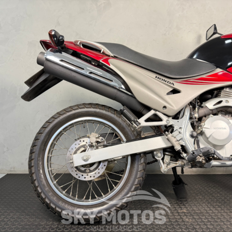 HONDA NX Falcon 400, Foto 2
