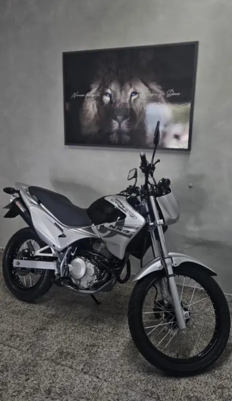 HONDA NX Falcon 400, Foto 6