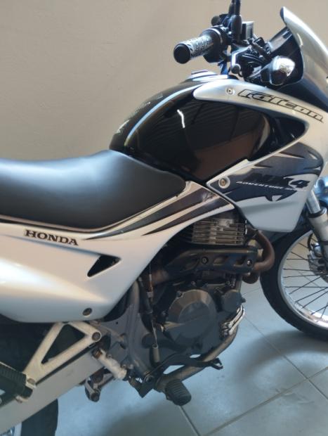 HONDA NX Falcon 400, Foto 6