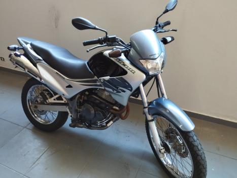 HONDA NX Falcon 400, Foto 9