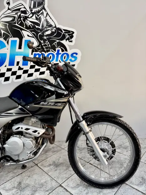 HONDA NX Falcon 400, Foto 2