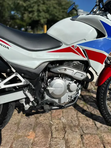 HONDA NX Falcon 400 I, Foto 2