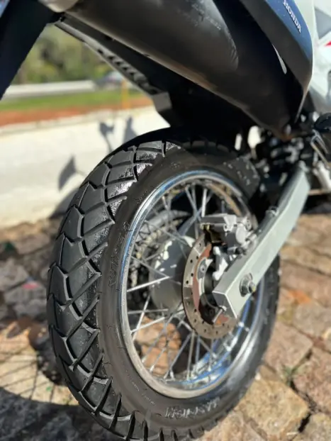 HONDA NX Falcon 400 I, Foto 4