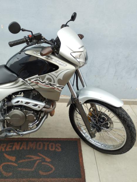 HONDA NX Falcon 400, Foto 3