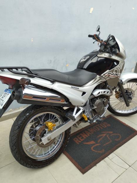 HONDA NX Falcon 400, Foto 4