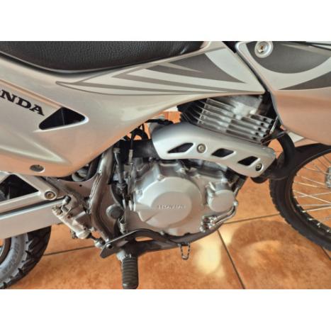 HONDA NX Falcon 400, Foto 4