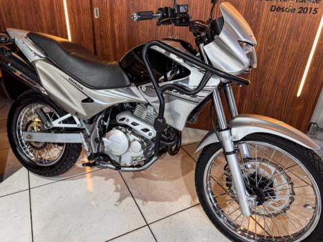 HONDA NX Falcon 400, Foto 3