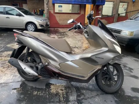 HONDA PCX 150 DLX, Foto 1