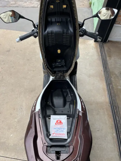 HONDA PCX 150 DLX, Foto 6