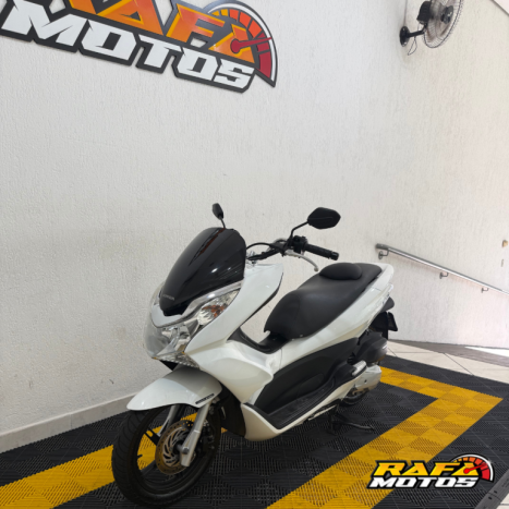HONDA PCX 150 DLX, Foto 3