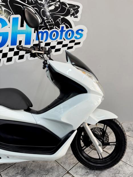 HONDA PCX 150 DLX, Foto 2