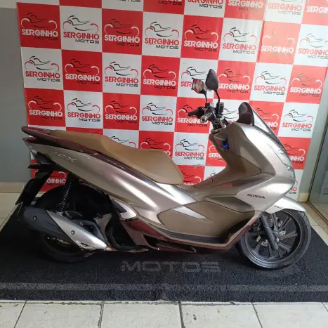 HONDA PCX 150 DLX, Foto 1