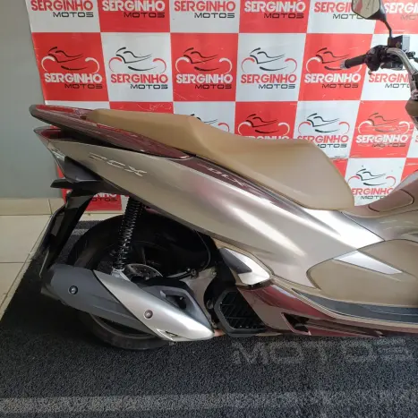 HONDA PCX 150 DLX, Foto 3