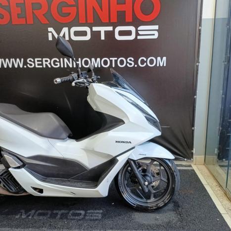 HONDA PCX 150 DLX, Foto 2