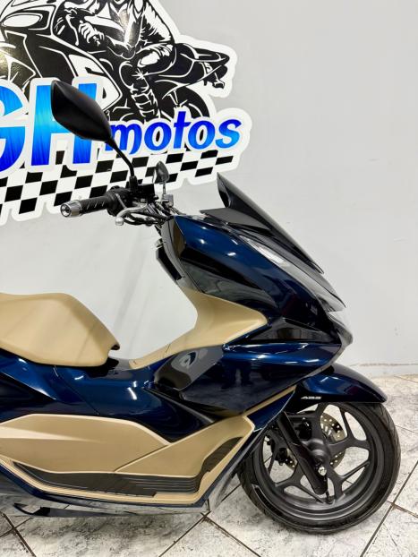 HONDA PCX 150 DLX, Foto 2
