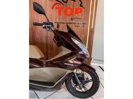 HONDA PCX 150 DLX, Foto 2