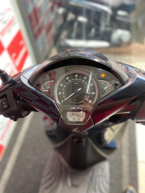 HONDA SH 150 I DLX, Foto 2