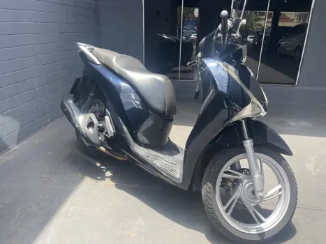 HONDA SH 150 I DLX, Foto 3
