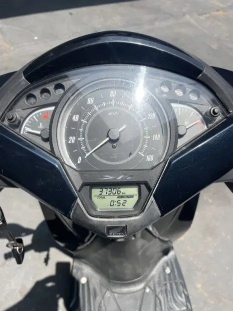 HONDA SH 150 I DLX, Foto 6