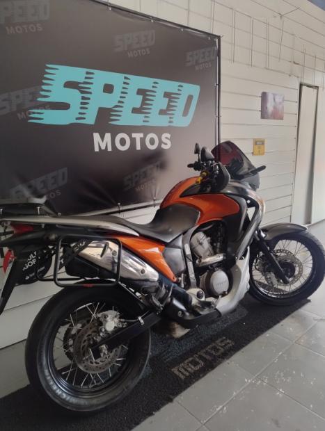HONDA XL 700V Transalp ABS, Foto 2