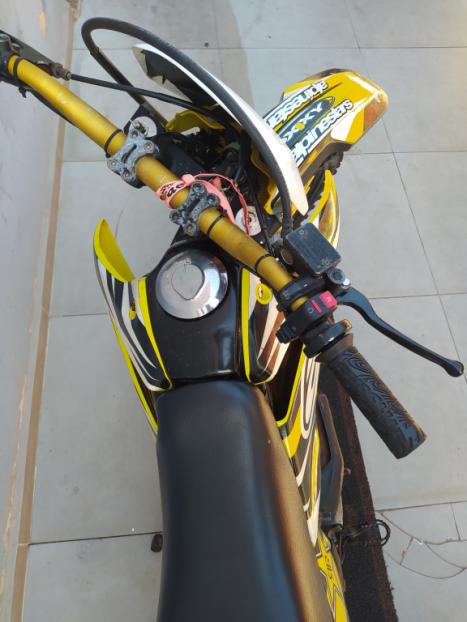 HONDA XR Tornado 250 , Foto 2