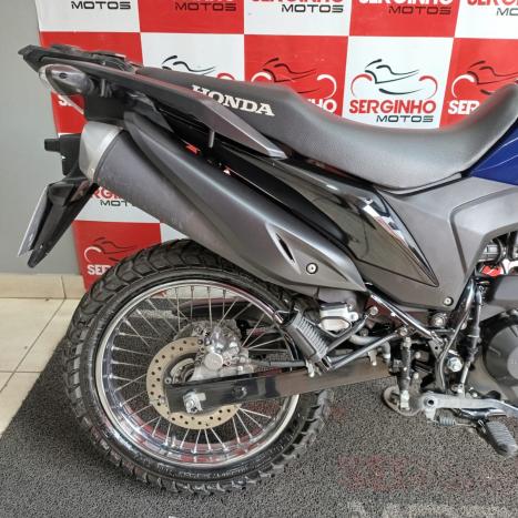 HONDA XRE 190 ABS, Foto 2