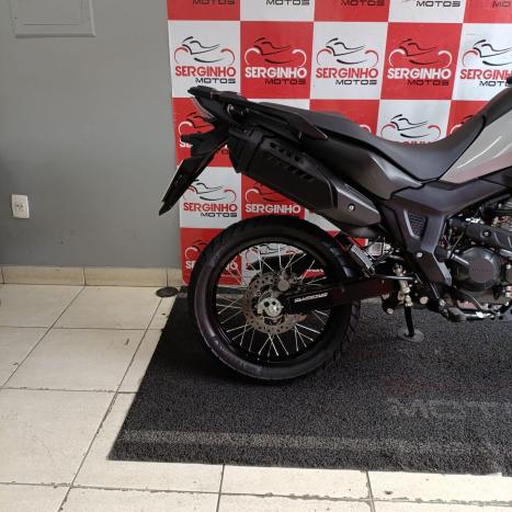 HONDA XRE 190 ABS, Foto 3