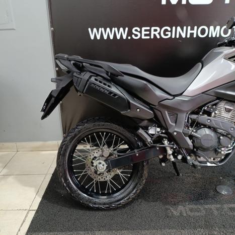 HONDA XRE 190 ABS, Foto 2