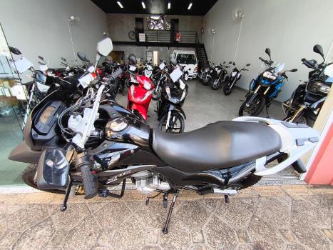 HONDA XRE 300 , Foto 4