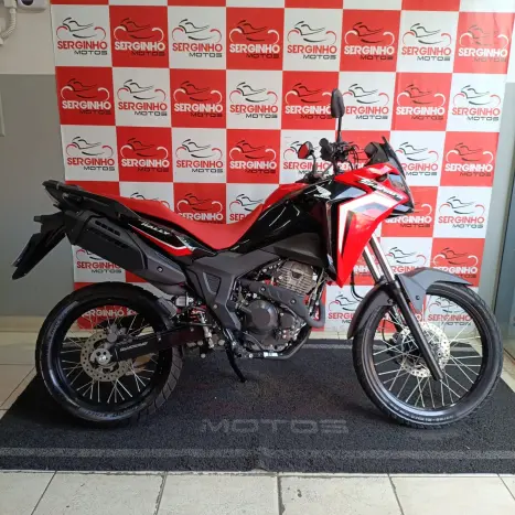 HONDA XRE 300 , Foto 1