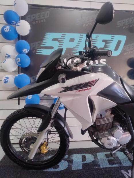 HONDA XRE 300 , Foto 7