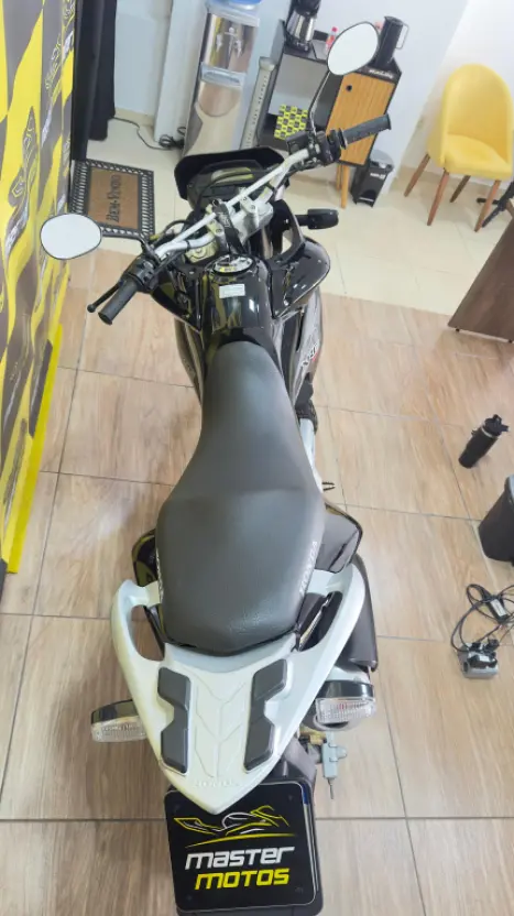 HONDA XRE 300 , Foto 4