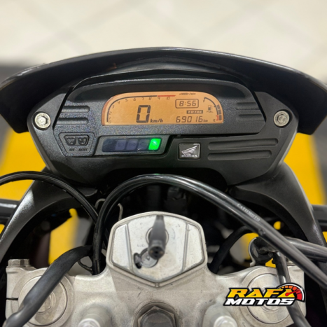 HONDA XRE 300 , Foto 8