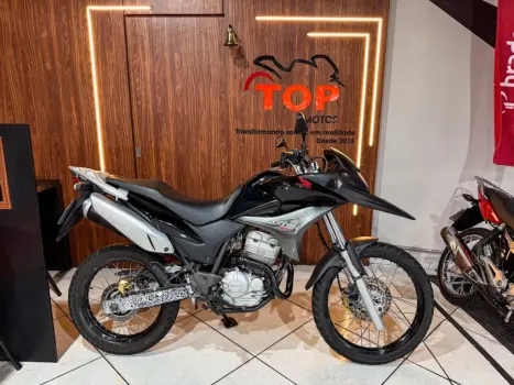 HONDA XRE 300 , Foto 1
