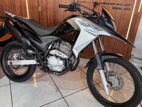 HONDA XRE 300 , Foto 3