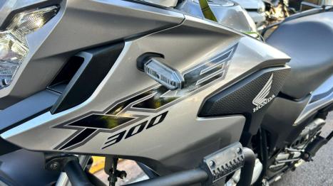 HONDA XRE 300 ABS, Foto 5