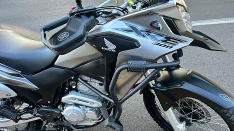 HONDA XRE 300 ABS, Foto 7