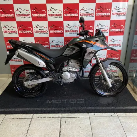 HONDA XRE 300 ABS, Foto 1