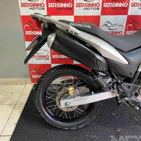 HONDA XRE 300 ABS, Foto 2